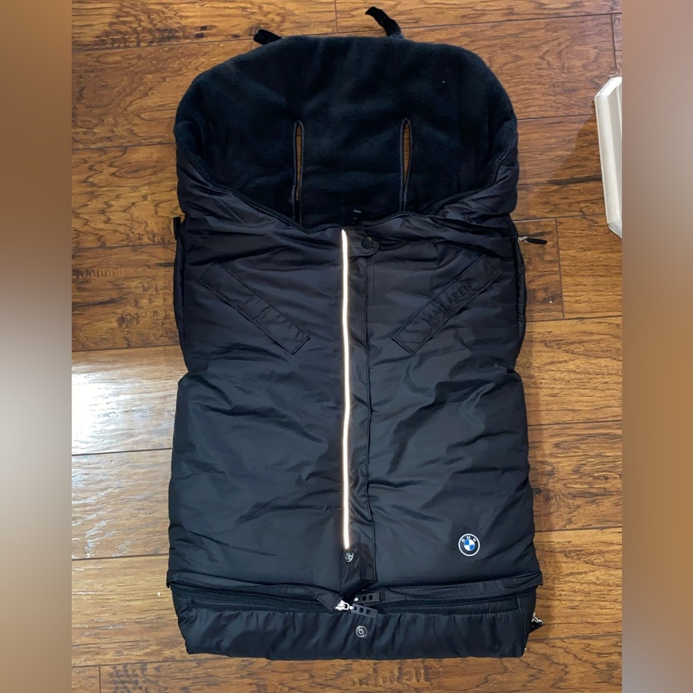 NEW BMW car seat/stroller snuggle insert